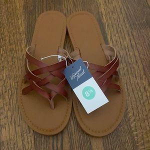 NWT universal thread sandals